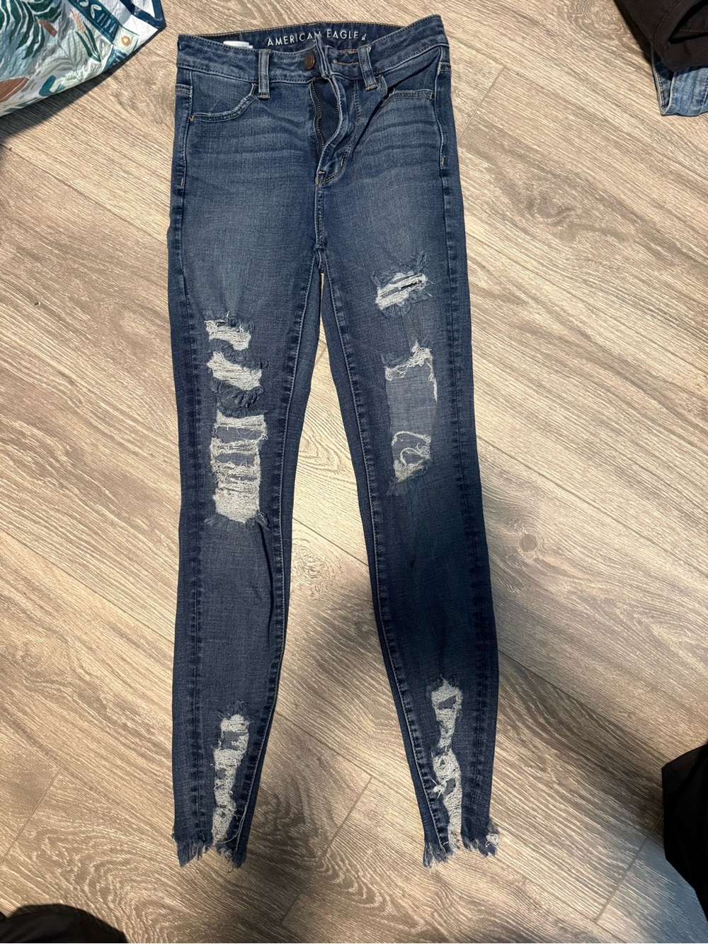 American Eagle Outfitters Dark Wash Distressed Skinny Jeans